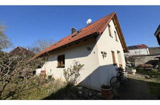 Einfamilienhaus kaufen in 97247 Eisenheim, Eisenheim - Einfamilienhaus mit Doppelgarage und großem Garten in Eisenheim