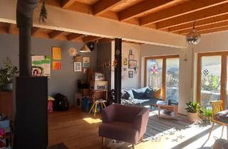 Doppelhaushälfte kaufen in 88662 Überlingen, Überlingen - Großzügige Doppelhaushälfte mit 8 Zimmern, Garten und Carport in