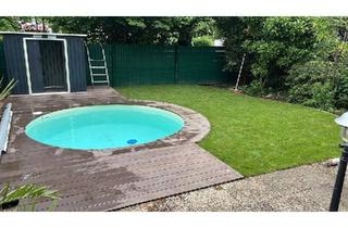 Einfamilienhaus kaufen in 53840 Troisdorf, Troisdorf - Modernisiertes Einfamilienhaus mit Pool, PV-Anlage