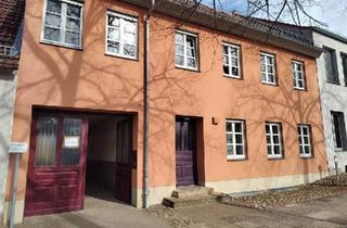 Haus kaufen in 16831 Rheinsberg, Rheinsberg - Wohnhaus mit 4 Mietwohnungen Kurt-Tucholsky-Straße 3