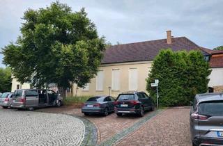 Haus kaufen in 98693 Ilmenau, Ilmenau - Haus mit Restaurant, Halle und vermietbaren Wohnräumen