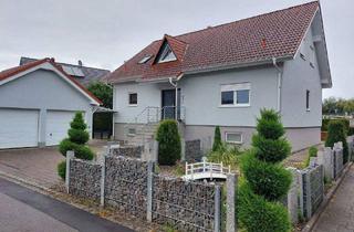Haus kaufen in Am Schwefelgraben 3, 78259 Mühlhausen-Ehingen, Mühlhausen-Ehingen - Zweifamilienhaus mit Doppelgarage in Mühlhausen-Ehingen