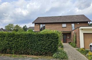 Haus mieten in 53639 Königswinter, Königswinter - Freistehendes Einfamilienhaus in ruhiger Wohnlage mit Garten und Doppelgarage