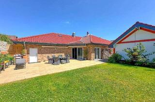 Haus kaufen in 53567 Asbach, Asbach - Hochwertiger Bungalow in Zentralort - Erdwärme - BNSU 25 Min.