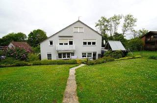 Mehrfamilienhaus kaufen in 32760 Detmold, Detmold - Großzügiges Mehrfamilienhaus mit Gewerbefläche, Garten und Terrasse in Detmold