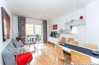 Wohnung kaufen in Werner-Kube-Straße 7, 10407 Berlin, Berlin - Bezugsfreie 3 Zimmer mit Balkon im schönen 30er-Jahre-Bau