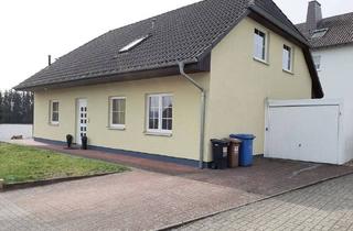 Einfamilienhaus kaufen in 66882 Hütschenhausen, Hütschenhausen - Einfamilienhaus in Hütschenhausen