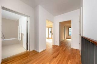 Wohnung kaufen in Charlottenburger Straße 48, 13086 Berlin, Berlin - Sofort einziehen: Townhouse * 5-Zimmer * 2-Loggien mit Terrasse + Garten