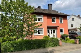 Haus kaufen in 33829 Borgholzhausen, Borgholzhausen - Vermittelt...Zweifamilienhaus in Borgholzhausen !