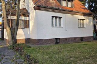 Einfamilienhaus kaufen in 12353 Berlin, Berlin - Hauptstadtmakler-Bezugsfreies Haus in Top-Lage
