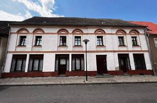 Mehrfamilienhaus kaufen in 06862 Dessau-Roßlau, Dessau - Haus in Haus im attraktiven Vierseitenhof mit Ausbaureserve