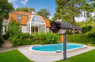 Einfamilienhaus kaufen in 16548 Glienicke, Glienicke/Nordbahn - Exklusives Einfamilienhaus mit amerikanischem Flair, Wintergartengalerie und Pool