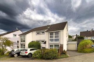 Doppelhaushälfte kaufen in 42655 Solingen, Solingen - DHH Modernes Familienhaus mit viel Platz, Terrasse, Garten und Garage