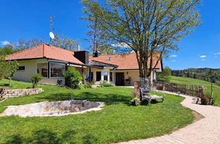 Einfamilienhaus kaufen in 88260 Argenbühl, Argenbühl - Alleinlage mit Bergblick - Einfamilienhaus mit ELW zwischen Isny und Wangen