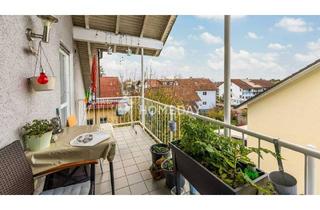Wohnung kaufen in 77652 Offenburg, Offenburg - Gepflegte Dachgeschosswohnung mit Kamin, Balkon und solider Mieteinnahme in Offenburg
