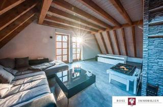 Wohnung kaufen in 71397 Leutenbach, Leutenbach-Heidenhof - Helle Dachgeschosswohnung mit ausgebauter Bühne, Stellplatz und wunderschönem Ausblick auf die Felder von Leutenbach