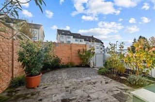 Haus kaufen in 79541 Lörrach, Lörrach / Brombach - Traumhaft und kernsaniert in Bestlage - Reihenmittelhaus mit Terrasse in 79541 Lörrach