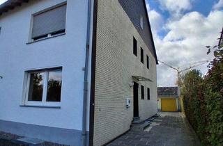 Einfamilienhaus kaufen in 53347 Alfter, Alfter - Einseitig angebautes, bezugsfreies Einfamilienhaus mit 2 Garagen und großem Garten mit Rundumsonne!
