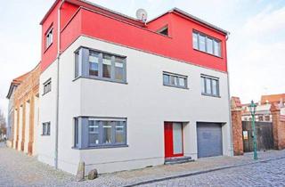 Einfamilienhaus kaufen in Schweizer Straße 3, 16225 Eberswalde, Eberswalde - Luxuriöses Wohnen im historischen Altstadtkern-wem gut nicht gut genug ist