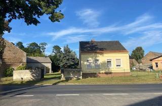 Bauernhaus kaufen in 15806 Zossen, Zossen - Kleines Handwerkerobjekt mit geräumigen Nebengelass sucht neuen Eigentümer!