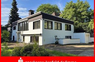 Einfamilienhaus kaufen in 47803 Krefeld, Krefeld - EFH mit ausgebauter Nutzfläche im Souterrain und 2 Garagen