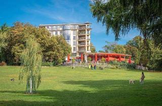 Wohnung kaufen in Am Park, 10119 Berlin, Berlin - Sanierte 2-Zi.-Wohnung mit Loggia direkt am Weinbergspark - Berlin-Mitte