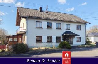 Haus kaufen in 56244 Freirachdorf, Freirachdorf - Objekt mit Entwicklungspotenzial -317 m² Wfl. auf 1.974 m² Grundstück, für Investoren & Privatnutzer