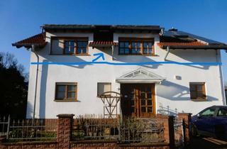 Wohnung kaufen in Bürgermeister-Diehl-Straße 19a, 67304 Eisenberg, Schöne großes Haus / Eigentumswohnung mit Balkon, Garten und besonderer Architektur.