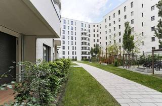 Wohnung kaufen in Beuthstraße 12, 10117 Mitte, Klassisch wohnen im Herzen Berlins – 2-Zimmer-Wohnung mit Balkon in Berlin-Mitte