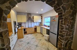 Wohnung kaufen in 64319 Pfungstadt, Ganz besondere 4 Zimmerwohnung in Pfungstadt mit Einliegerwohnung