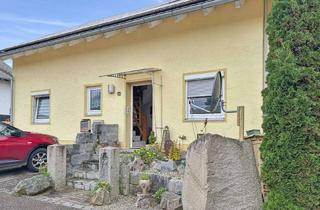 Wohnung kaufen in 94436 Simbach, 4-Zi.-Wohnung (frei ab NOV) 1.OG, ca. 107 m² im 2-Familien-Haus in Simbach b.Landau f. Eigennutzer