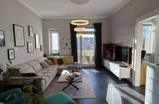 Wohnung kaufen in 75175 Südoststadt, Zentrumsnah: Modernes Wohnen in charmantem Altbau mit zwei Balkone!