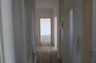 Wohnung mieten in 75172 Weststadt, Charmante 2-Zimmer-Wohnung mit Weitblick und Balkon