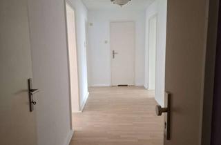 Wohnung mieten in Lüntzelstraße, 31134 Hildesheim, Schöne 3-Zimmer-Wohnung mit Balkon - Nähe Bahnhof