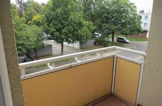 Wohnung mieten in Über Den Bülten 22, 38226 Lebenstedt, Frisch renovierte Wohnung mit Balkon, Badewanne und großer Küche für Genießer