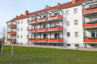Wohnung mieten in Diesterwegring 23, 39387 Oschersleben, Neue Fassade - Neuer Balkon - Neue Wohnung