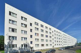 Wohnung mieten in Sudermannstraße 25, 39108 Stadtfeld Ost, Helle Wohnung mit Balkon und Einbauküche im beliebten Stadtfeld-Ost