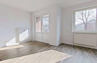 Wohnung mieten in Lancaster Str., 24768 Rendsburg, Mehr Platz für Singles – renovierte & helle 1-Zi.-Whg. mit Balkon