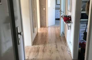 Wohnung mieten in Tübinger Str. 12, 72762 Reutlingen, Helle 3-Zimmer Wohnung im 3. OG mit Balkon in Reutlingen Zentrum