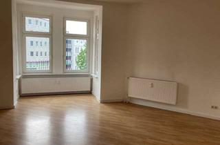Wohnung mieten in Olvenstedter Straße 33, 39108 Stadtfeld Ost, Renovierte 2-Zimmer-Wohnung im 2. OG in Magdeburg-Stadtfeld Ost