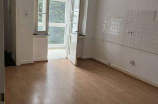 Wohnung mieten in Große Heimstr. 126, 44137 Dortmund, Kreuzviertel - Altbauwohnung mit Balkon und Wintergarten