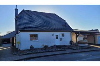 Einfamilienhaus kaufen in Breslauer Straße 1A Mariental 1 a, 38368 Mariental, Einfamilienhaus mit PV Anlage, Garage und Carport