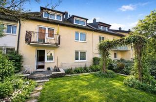 Haus kaufen in 70597 Degerloch, Teilrenoviertes 2-3 Familienhaus mit 2 Balkonen, Terrasse und Garten in bevorzugter Lage