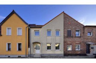 Doppelhaushälfte kaufen in 39444 Hecklingen, Doppelhaushälfte mit kleinem Grundstück