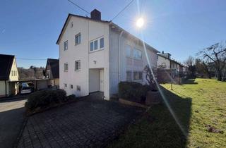 Einfamilienhaus kaufen in 72622 Nürtingen, Solides freistehendes Einfamilienhaus mit Entwicklungspotenzial!