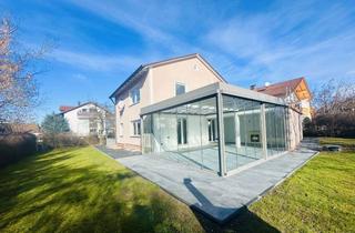 Haus kaufen in Richthofstraße, 86929 Penzing, Stilvolles Designhaus mit Wintergarten-Lounge, Dachterrasse & autarker Energietechnik