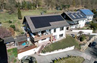 Einfamilienhaus kaufen in 37688 Beverungen, Einfamilienhaus mit PV-Anlage, Garage und Blick ins Weserbergland