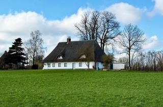 Haus mieten in 24796 Krummwisch, Erstbezug: Reetdachhaus am Kanal