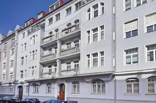 Wohnung kaufen in 80796 Schwabing-West, Dachgeschoss-Juwel im Jugendstil-Altbau in Schwabing mit hochwertiger Ausstattung