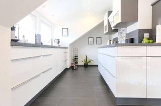 Wohnung kaufen in 36251 Bad Hersfeld, Moderne Wohnung mit 5 ZKB und wunderschönem Gartenanteil in Heenes !